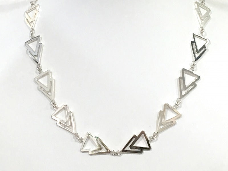 Gargantilla de plata 925 Triángulos artesanal — Luminé Zacatecas