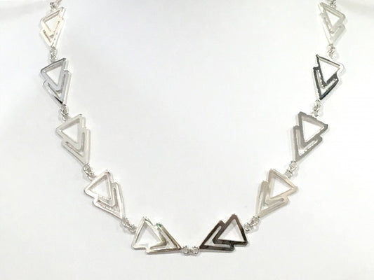 Gargantilla de plata 925 Triángulos artesanal — Luminé Zacatecas