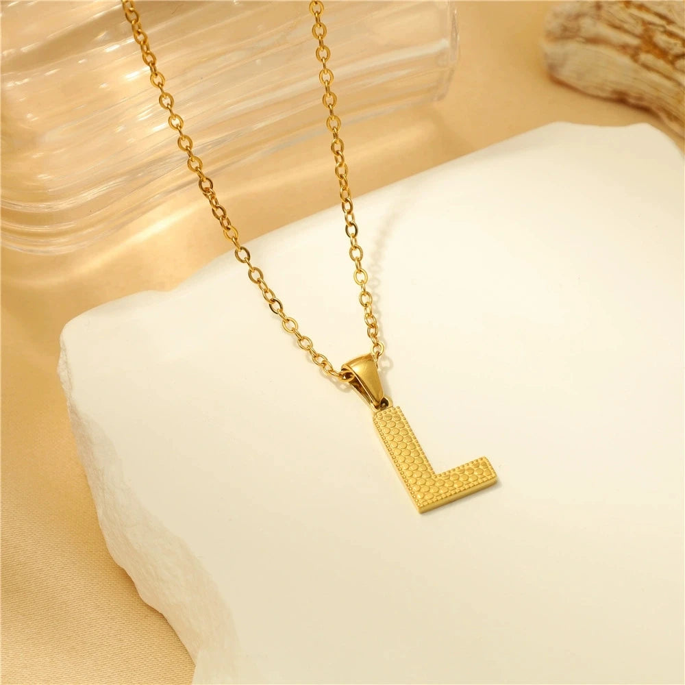 Collar de Letras Personalizable Acero Inoxidable con baño de oro 18K